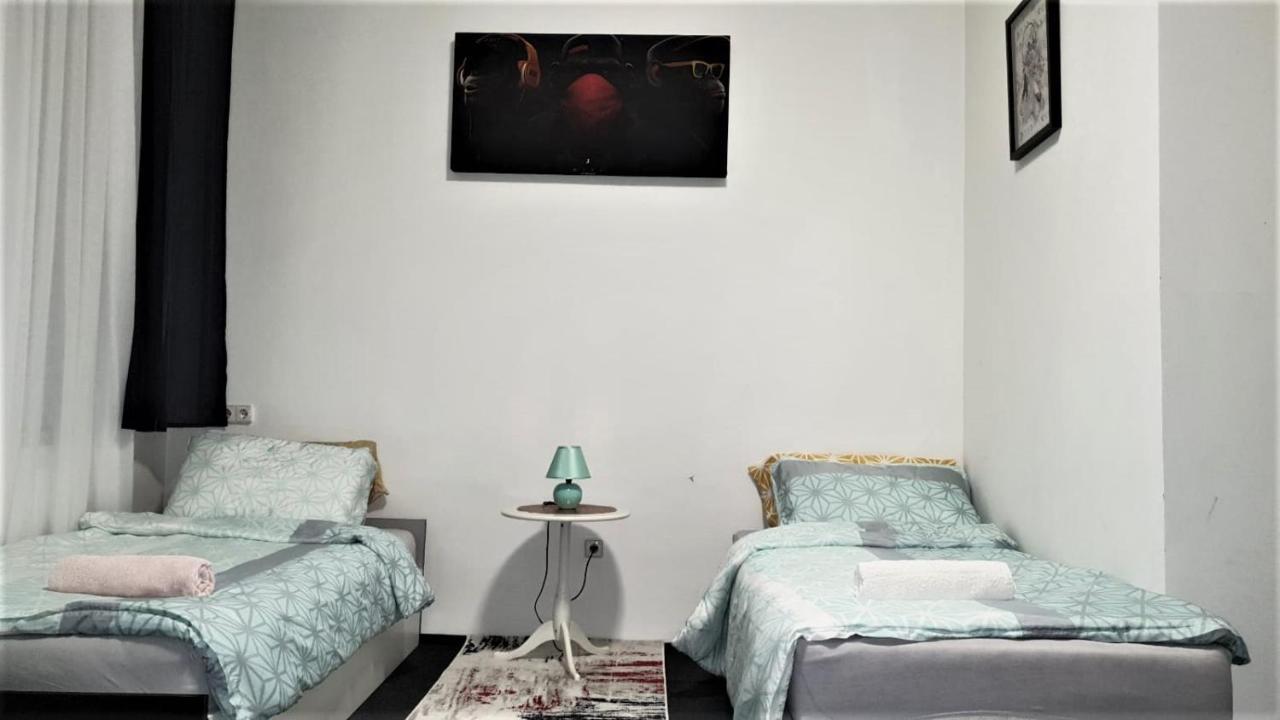 Wohnung In Der Naehe Wiener Stadthalle Und Zentrum 9 מראה חיצוני תמונה